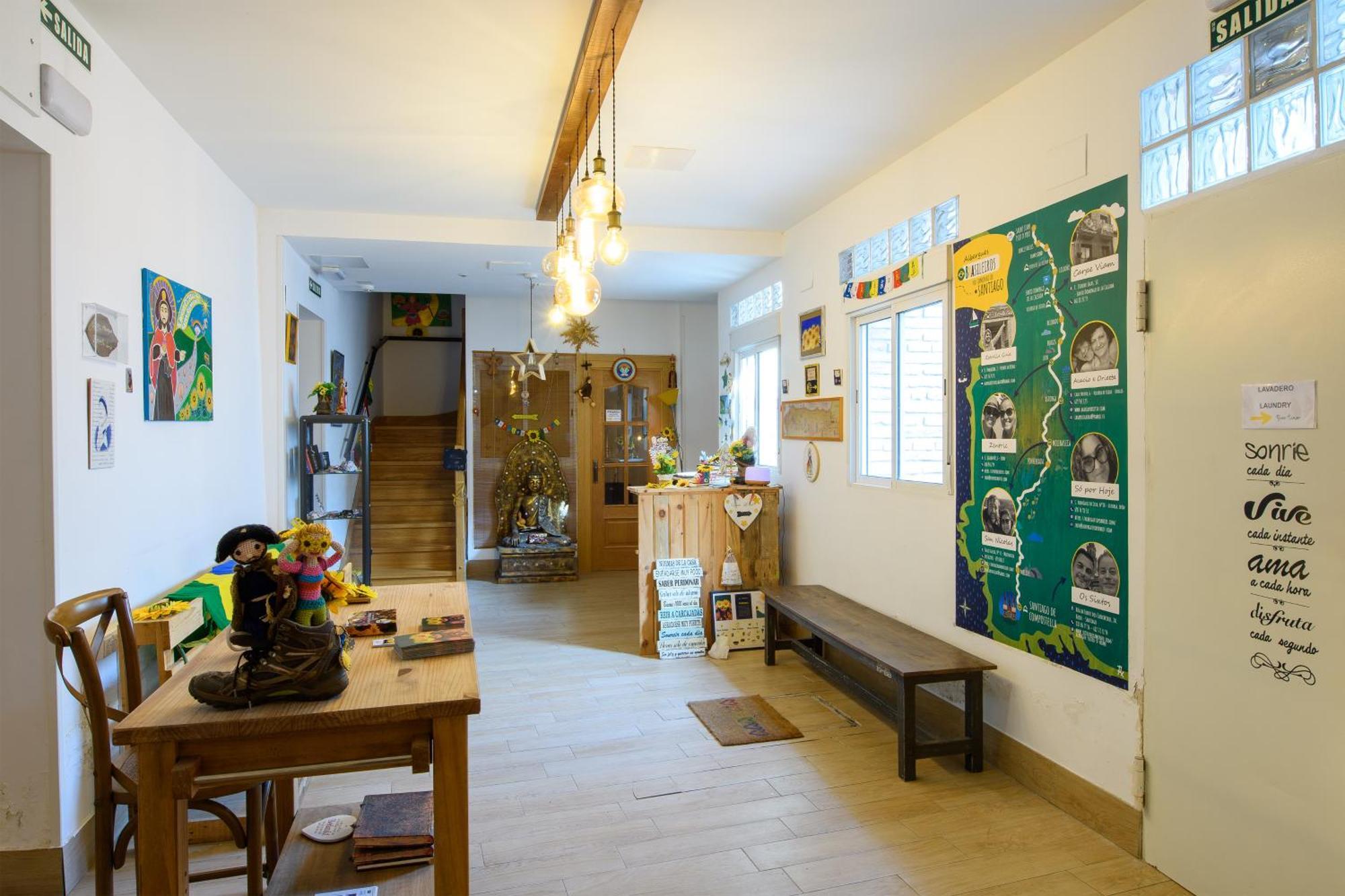 Albergue Estrella Guia Puente la Reina 外观 照片