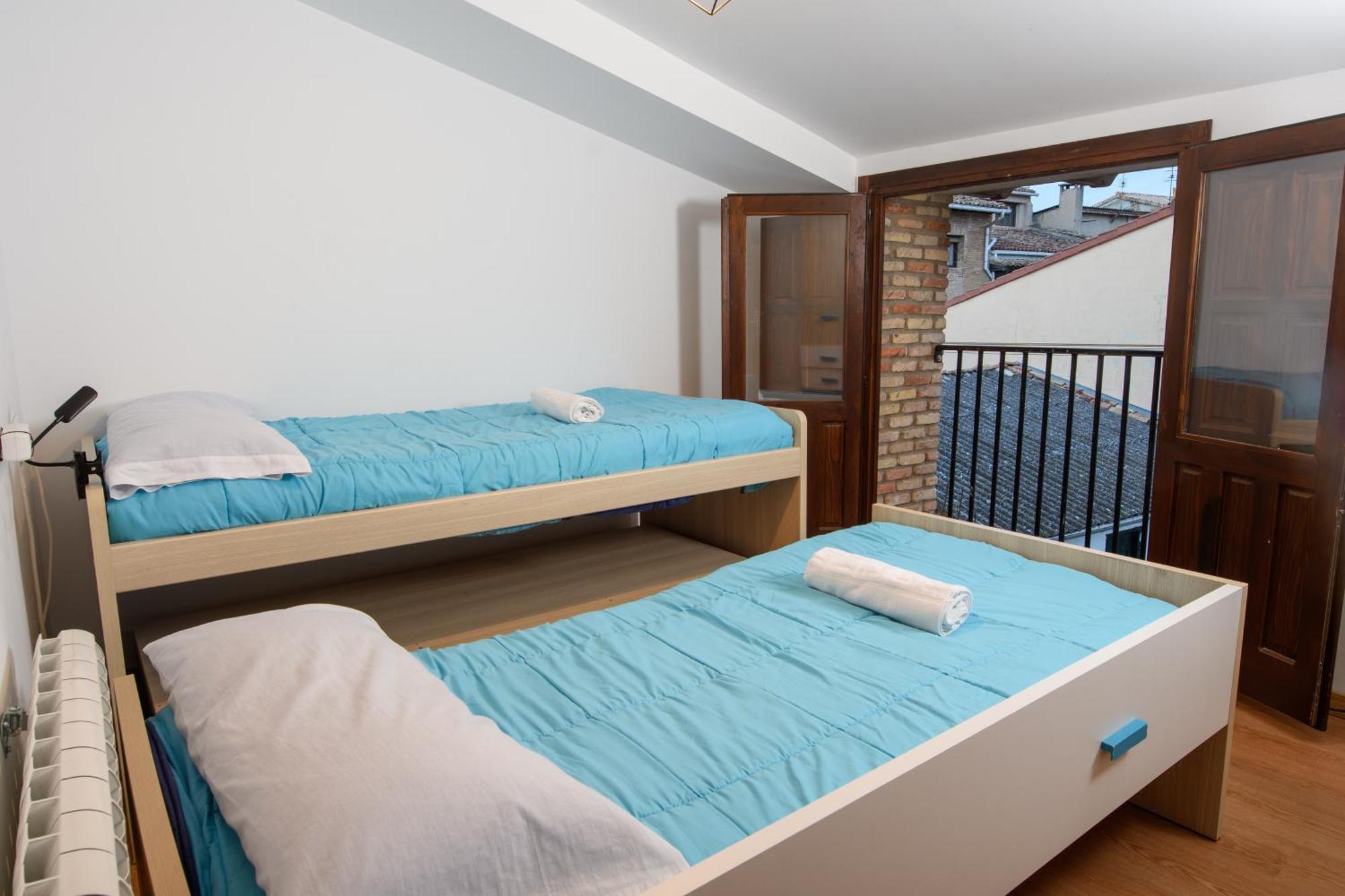 Albergue Estrella Guia Puente la Reina 外观 照片
