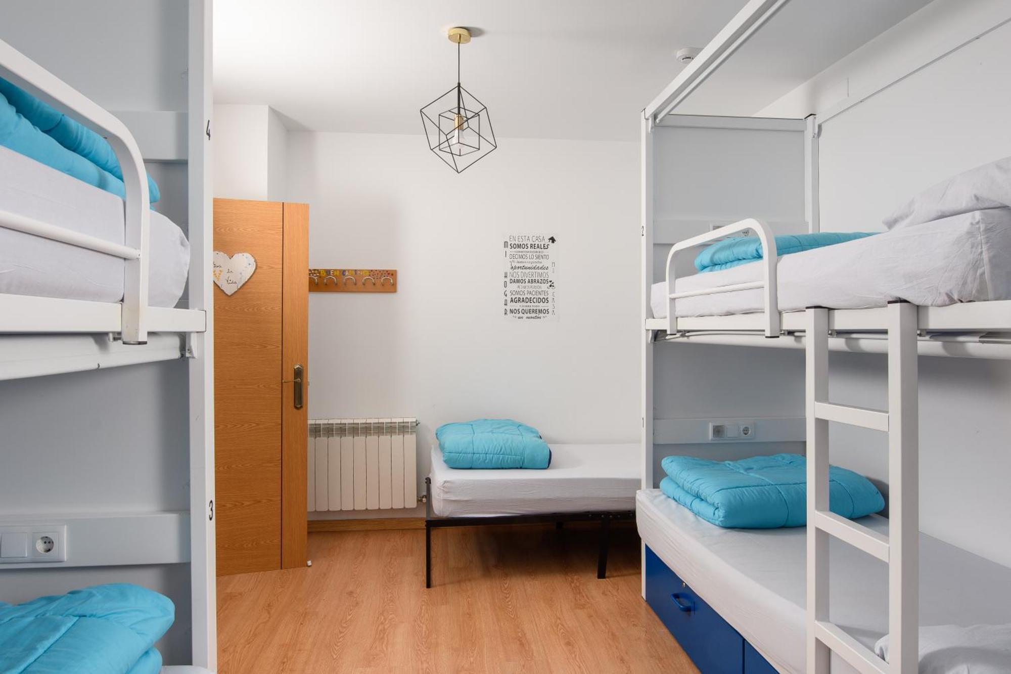 Albergue Estrella Guia Puente la Reina 外观 照片